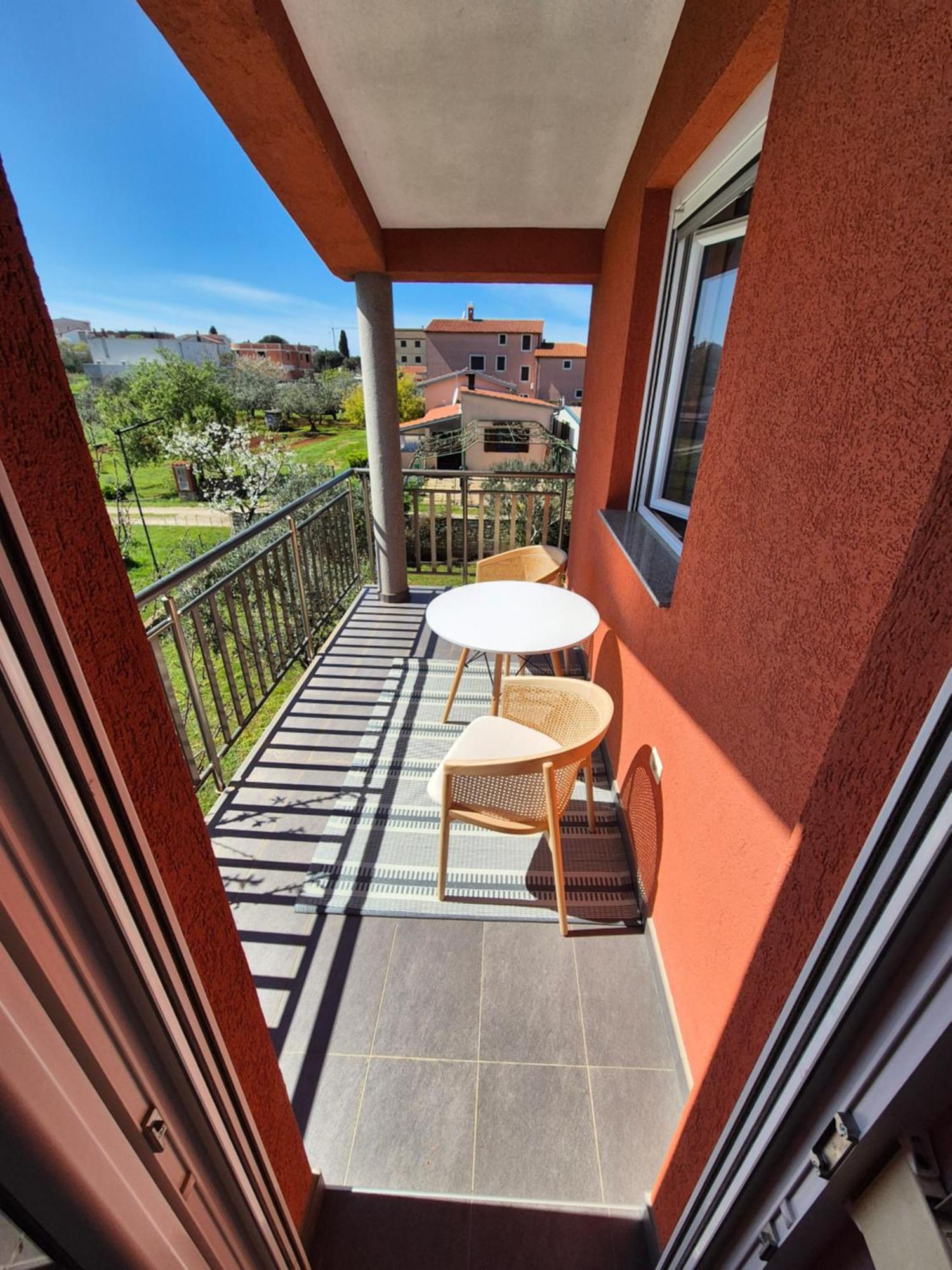 2 In Marica Appartement